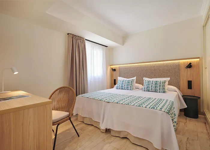 فندق Grupotel Mar De Menorca 4*