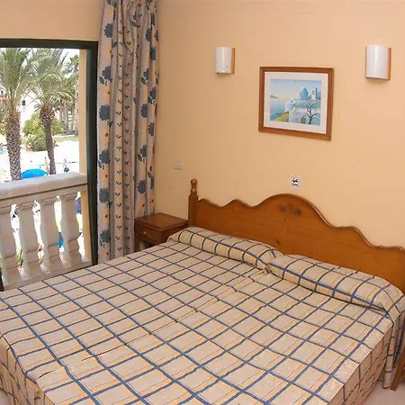 Hotell Grupotel Mar De Menorca Es Canutells