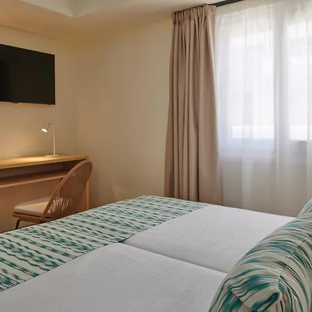 Hotell Grupotel Mar De Menorca Es Canutells