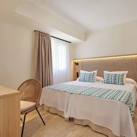 酒店 Grupotel Mar De Menorca 4*