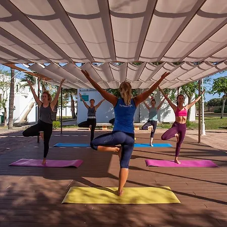 Hotell Grupotel Mar De Menorca 4*