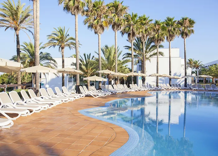 Hotel Grupotel Mar De Menorca Es Canutells